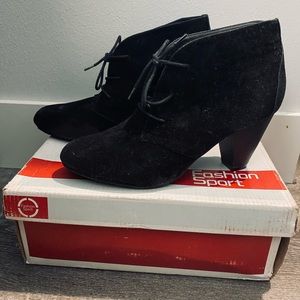 Black heeled booties